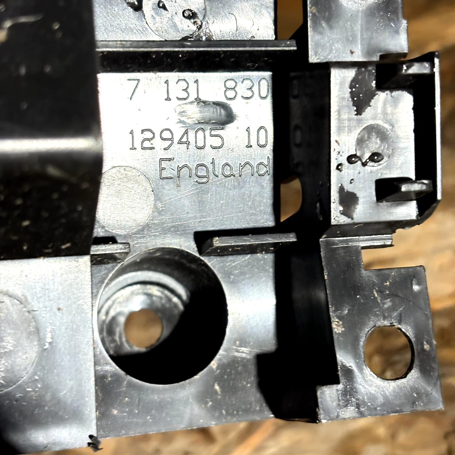 MINI ONE R52 MK1 HANDBRAKE BRACKET TRIM PANEL SURROUND 12940510