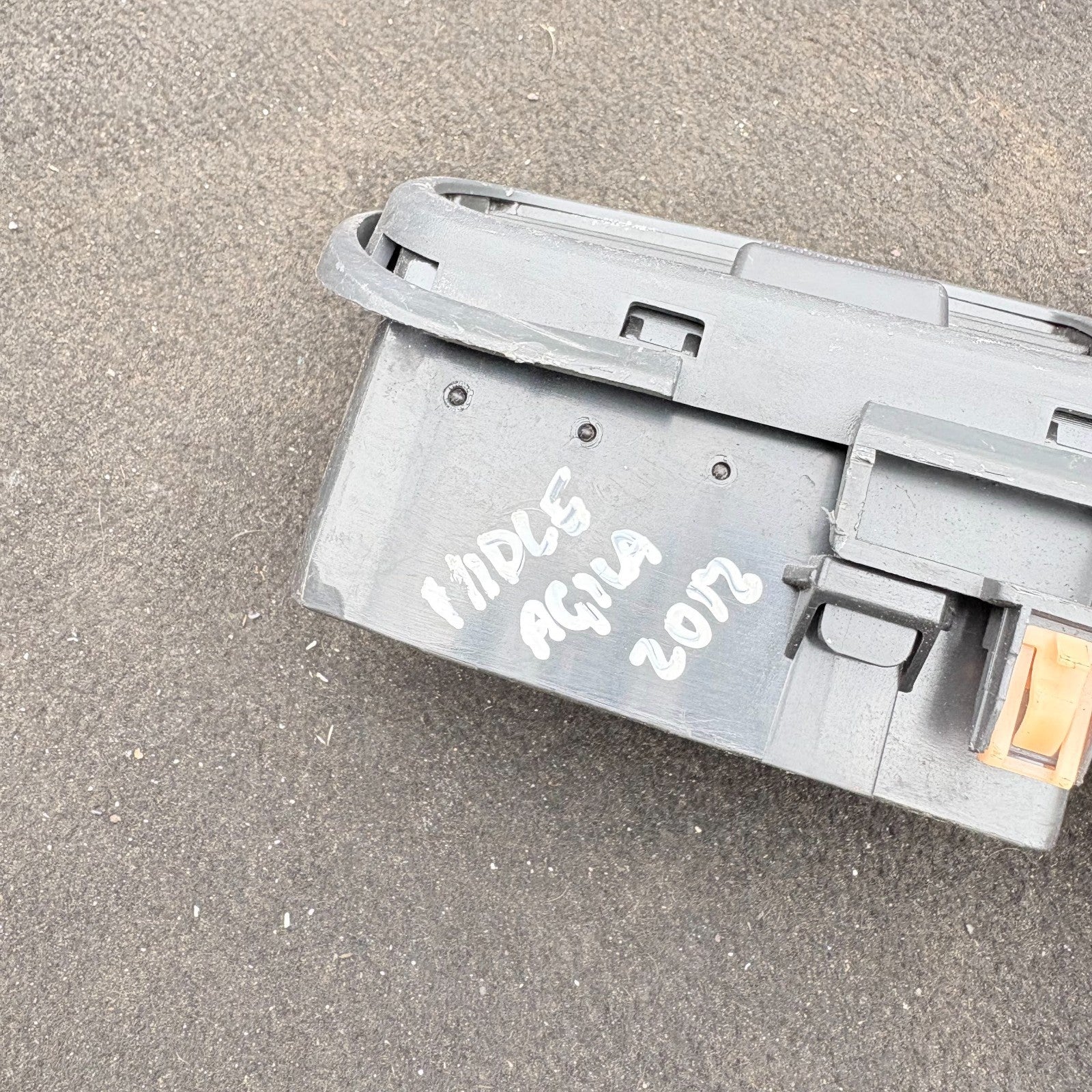 Vauxhall Agila B 2008-2014 Centre Dash Air Vent Hazard Switch 73841-51K0