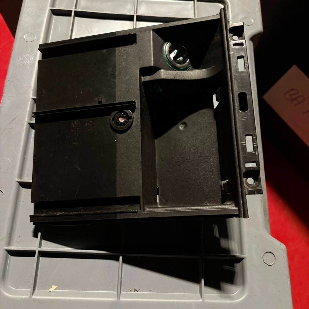 SKODA SUPERB 2009 FACELIFT ASHTRAY CENTRE CONSOLE 3T0857962 2013-2015