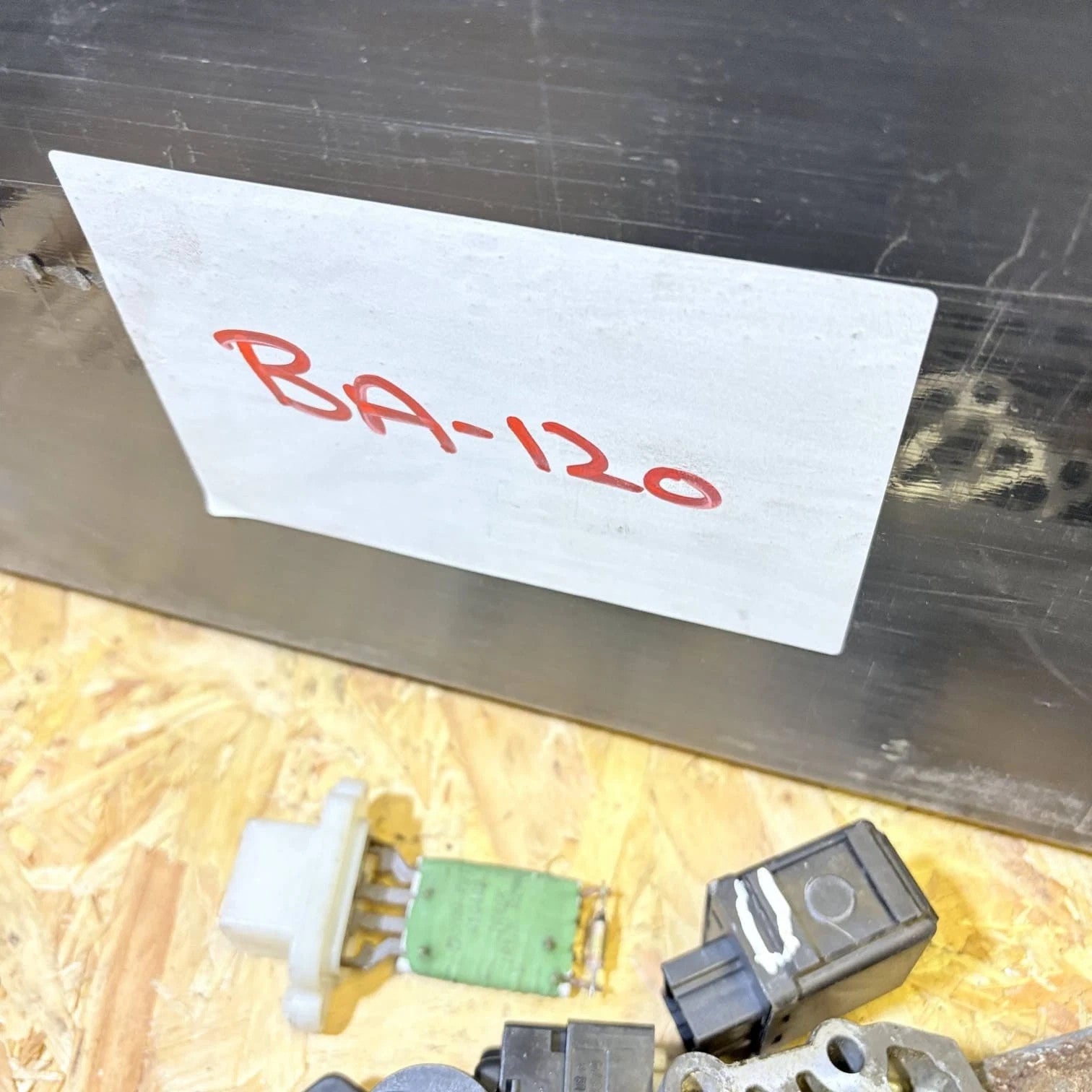 Audi A3 8P Gateway Control Module ECU 1K0907951 1K0907530F