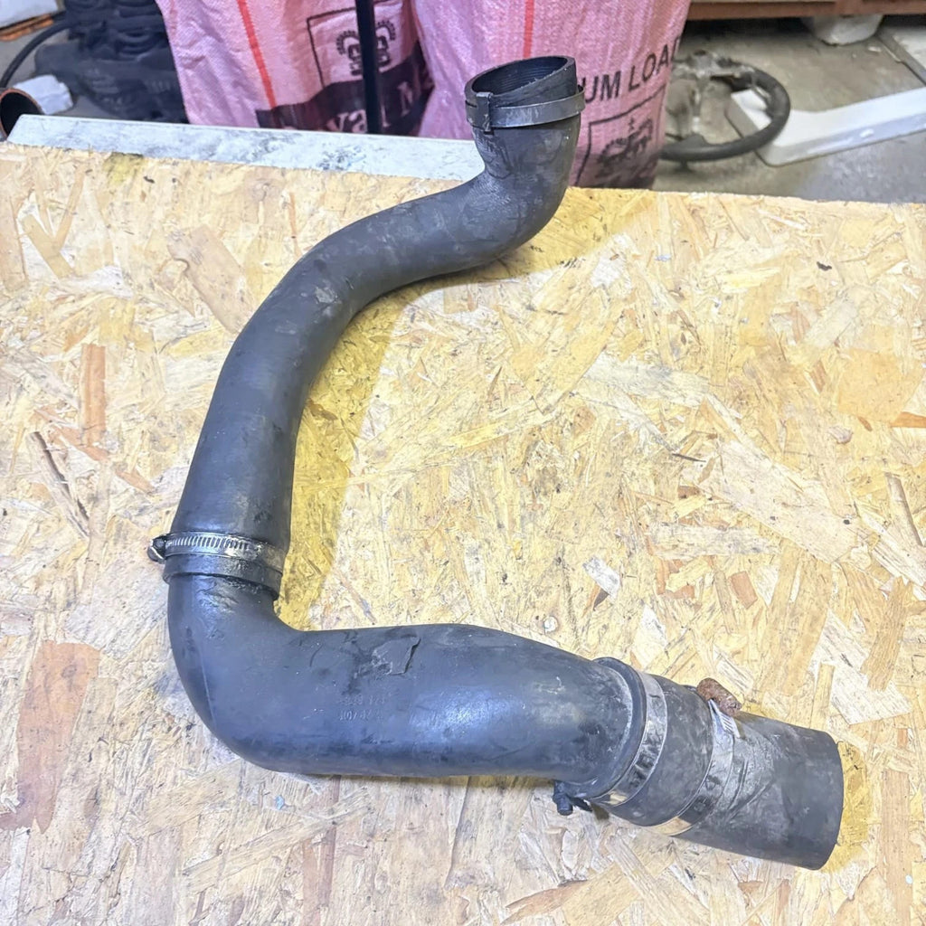 Land Rover Freelander 2 2.2 TD4 Intercooler Inlet Hose LR009799 2007-2010