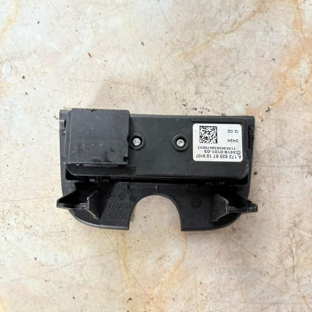 Mercedes-Benz Anti-Theft Towing Alarm Switch Control Panel A17282087 2015