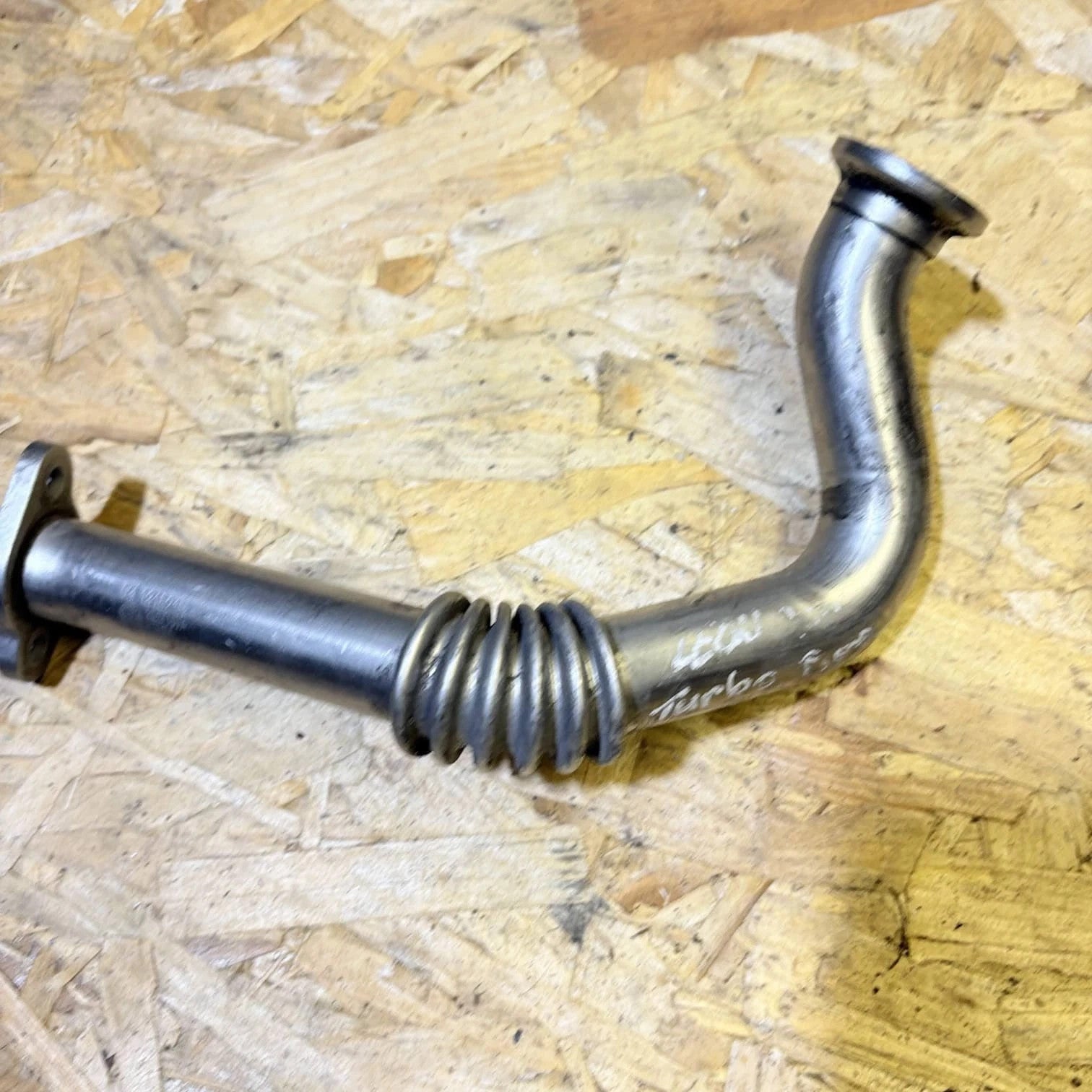 VW GOLF MK6/PASSAT B7 2.0 TDI EGR PIPE 03L131521A