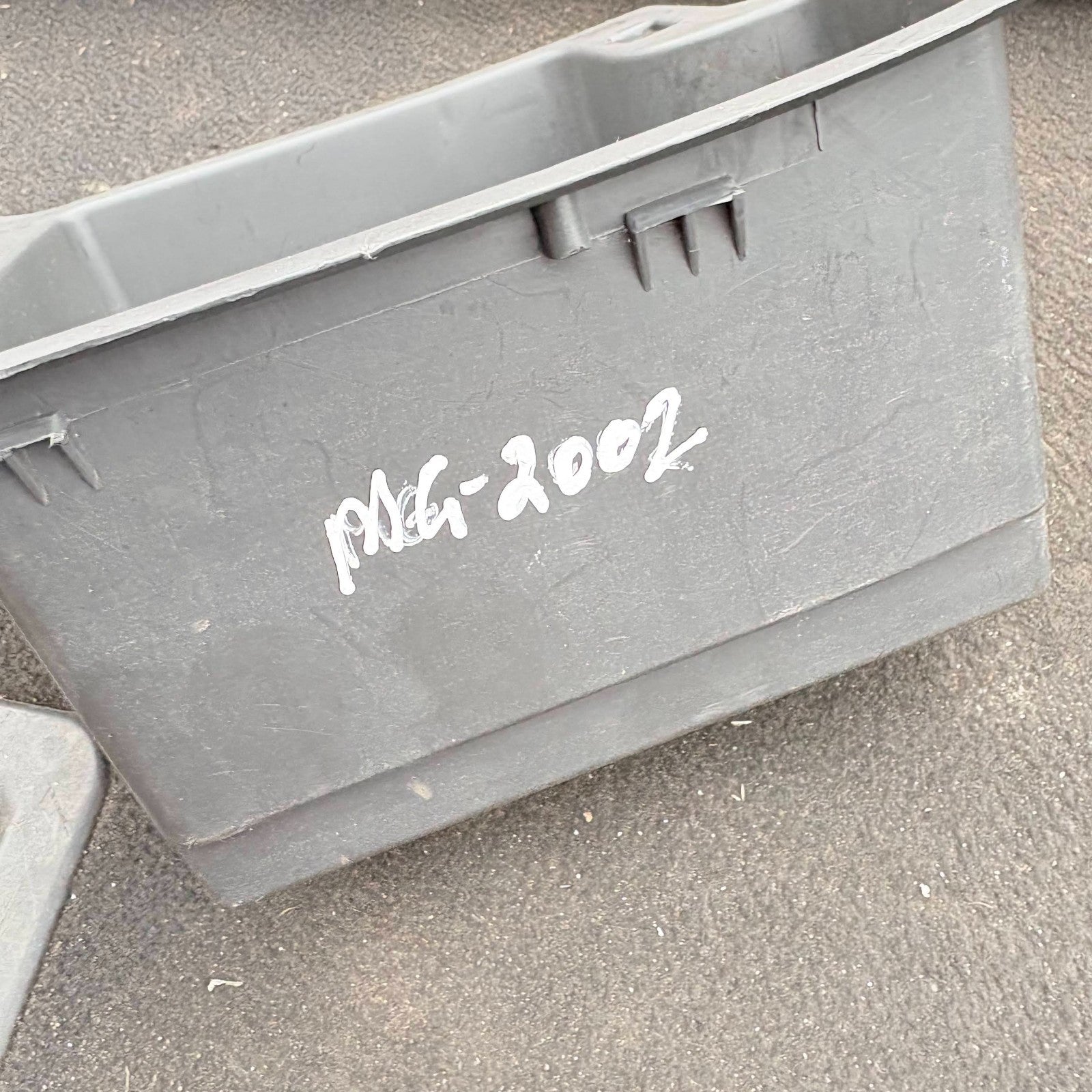 MG ZR 2001 to 2005 Centre Console Storage Pocket FHM100280