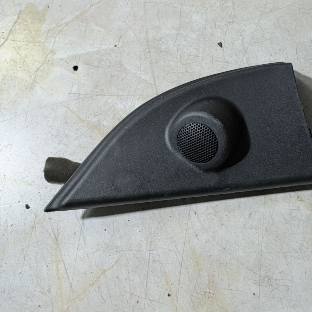 Hyundai Getz TB Front Left Mirror Triangle Tweeter Speaker Cover Trim 2002-2011