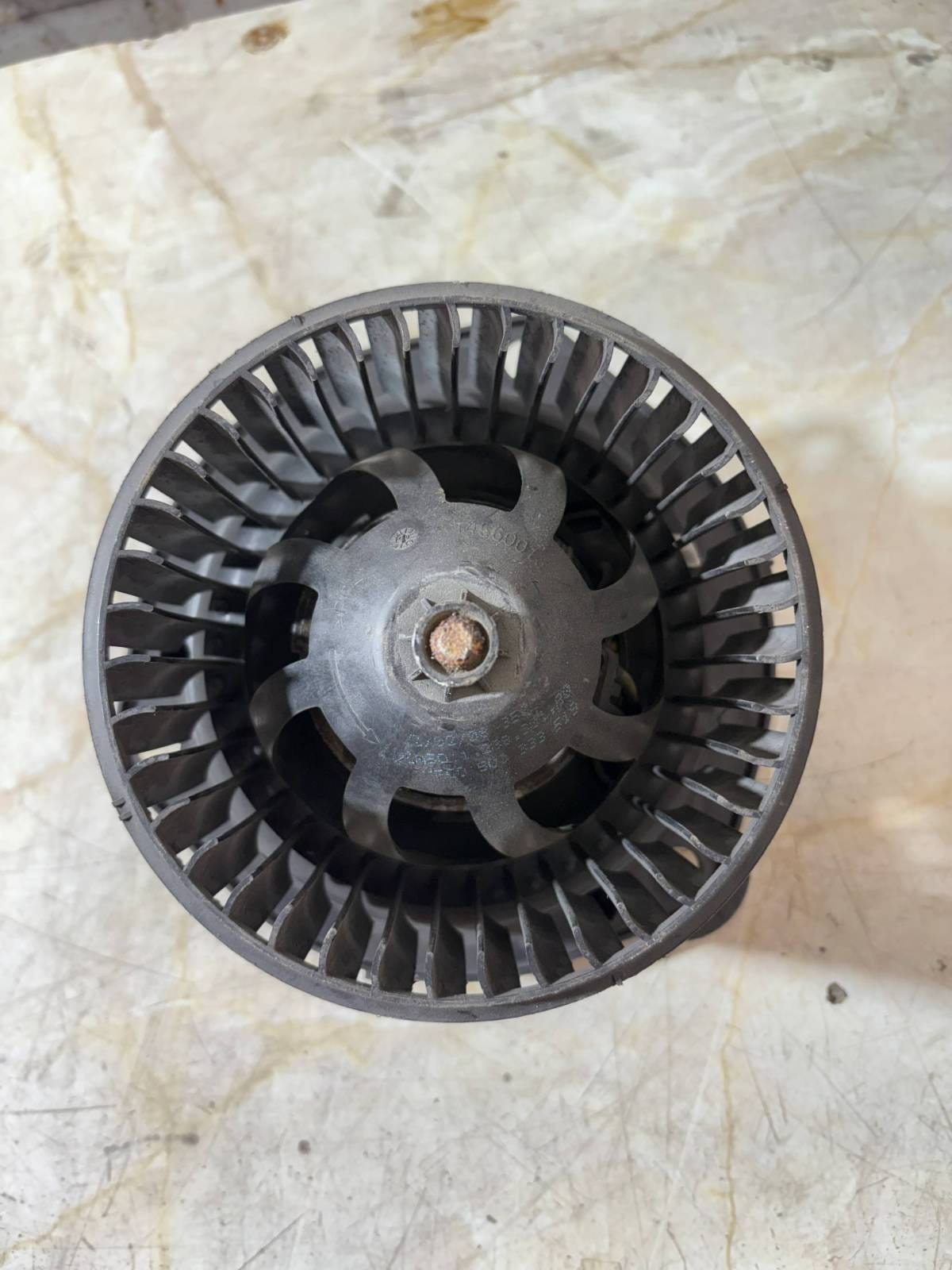IVECO DAILY III BOX/ESTATE (11.97-10.09) HEATER FAN 570630200 Black