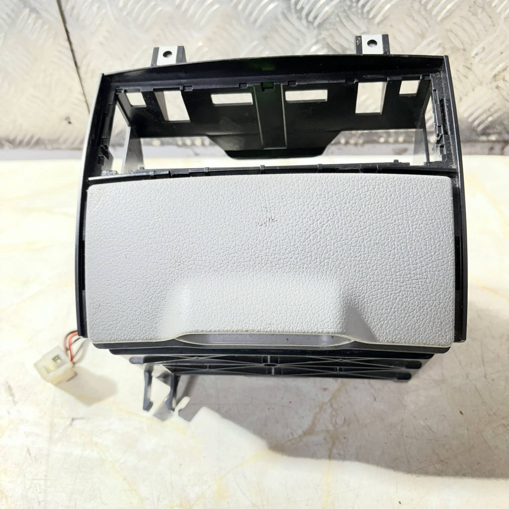 MERCEDES SPRINTER CENTRE ASHTRAY CUP HOLDER 9066800558