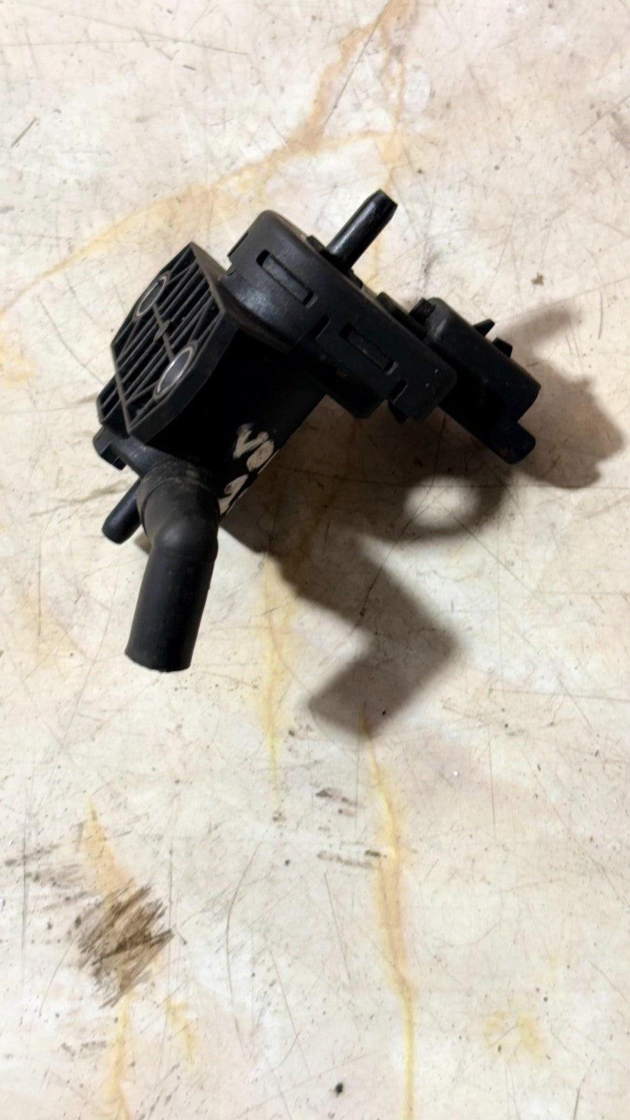 Volvo V40 2012-15 V60 2011-15 D2 1.6 Turbo Solenoid Valve 9688124580