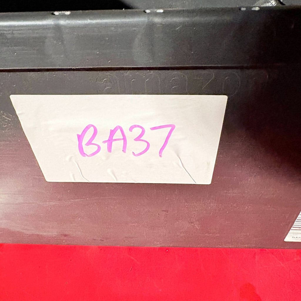 Porsche Cayenne 955/957 Front Left Seat Belt Buckle Receiver 03-10 7L0857777C