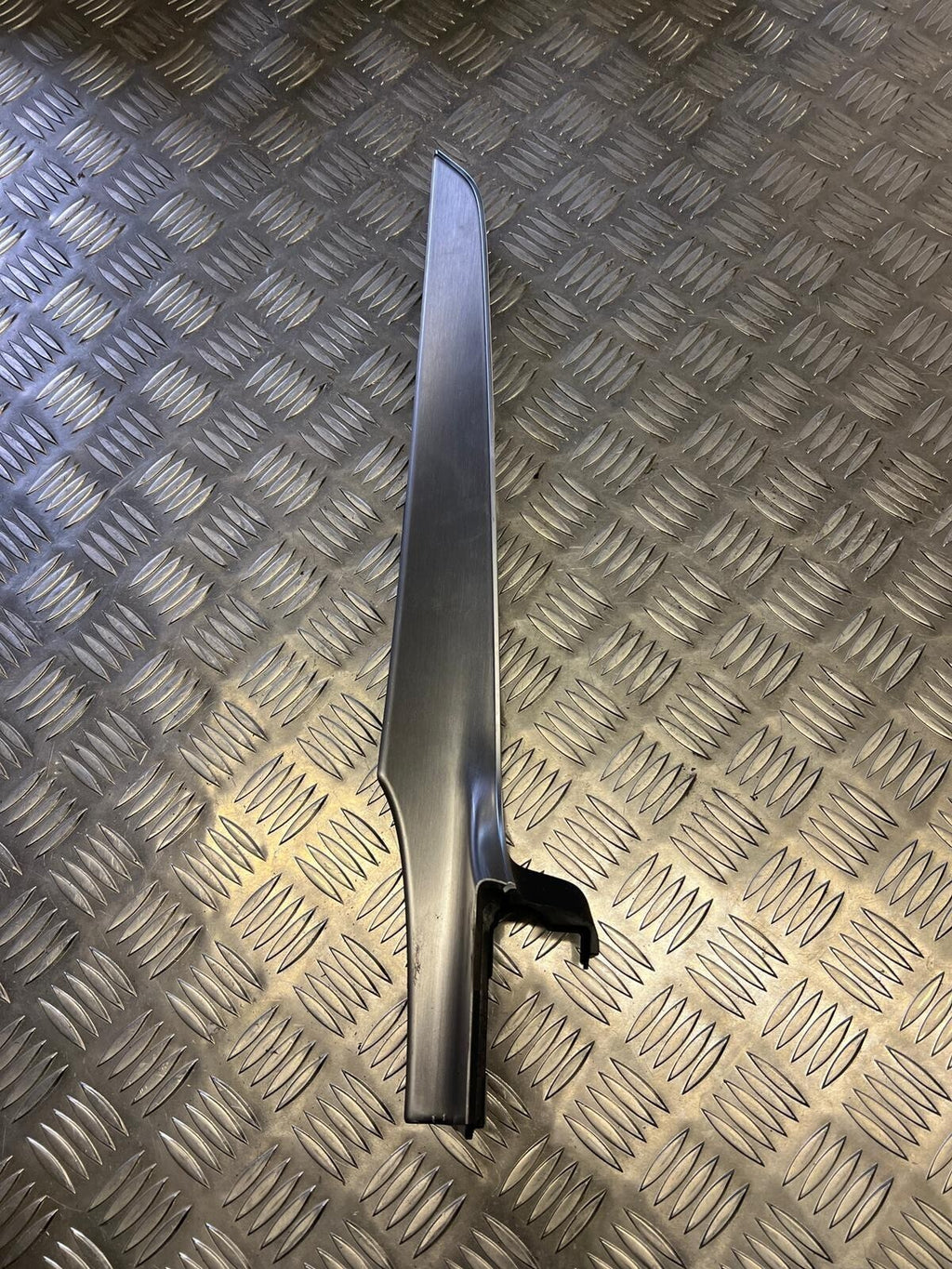 MERCEDES BENZ C CLASS W205 DASHBOARD TRIM LEFT PASSENGER SIDE 2015 A2056800771