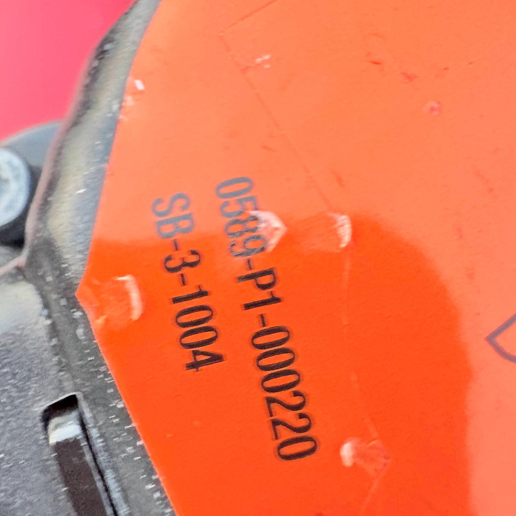 Nissan Navara 2015-Seatbelt