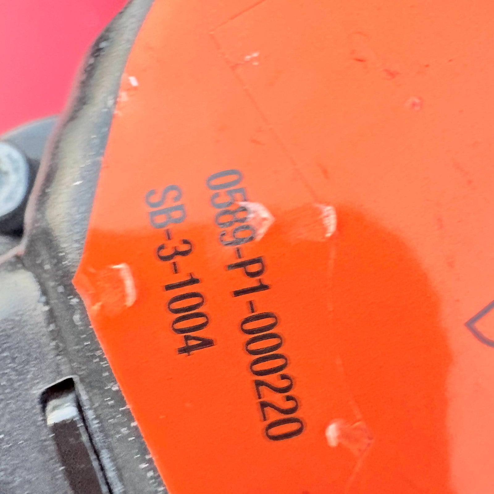 Nissan Navara 2015-Seatbelt