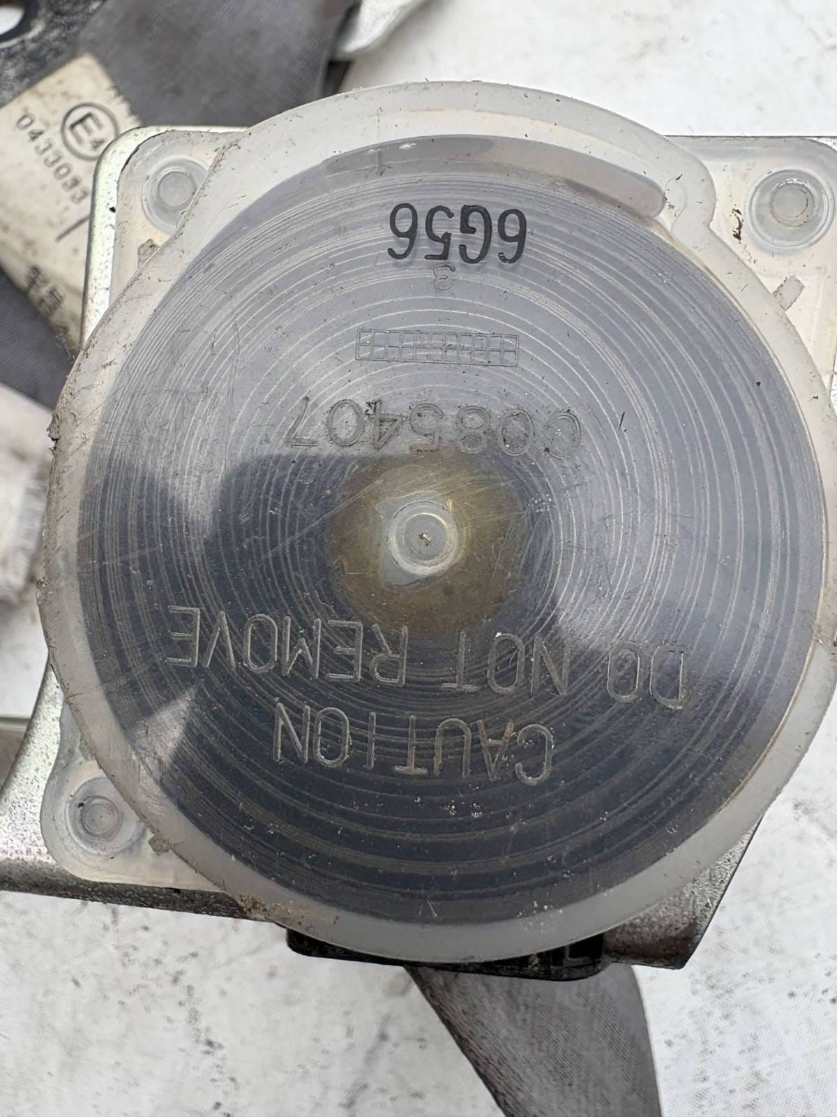 Toyota Seat belt-rear right side C085407