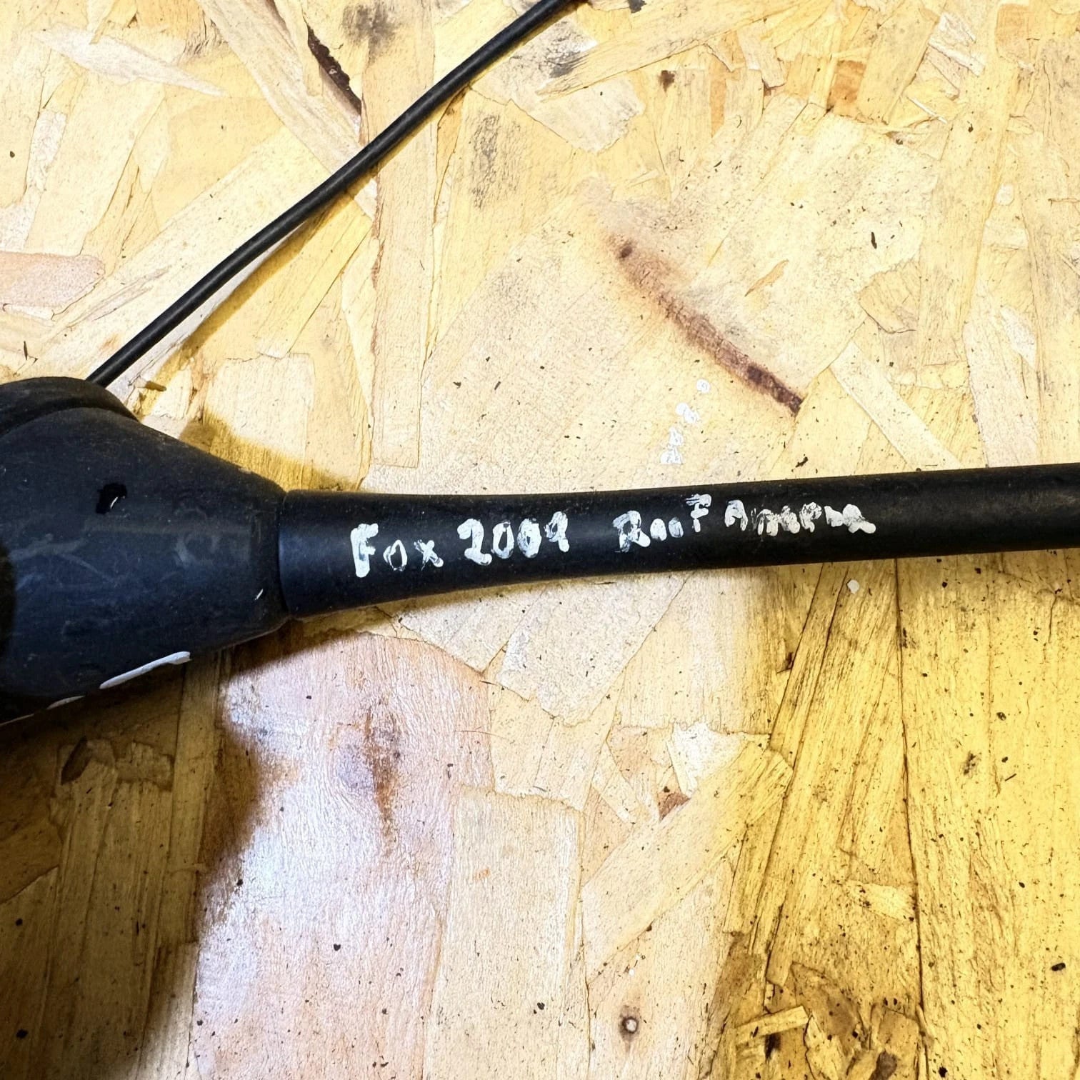 VW PASSAT B5 B5.5 1.8 PETROL ROOF MAST BASE AERIAL ANTENNA 2008