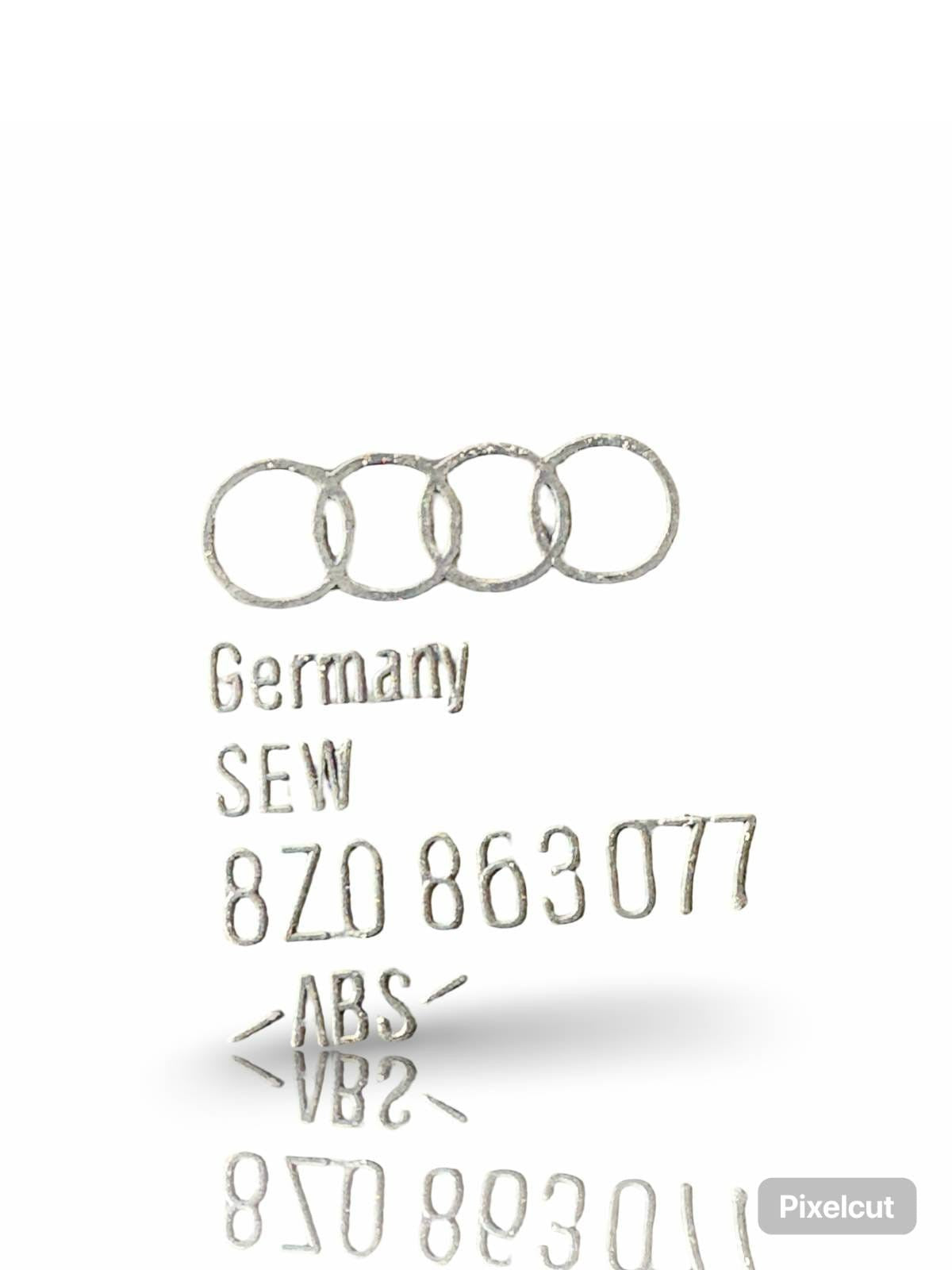 AUDI A2 (8Z) 00-05 CENTRE CONSOLE DASH LOWER CUBBY STORAGE COMPARTMENT 8Z0863077