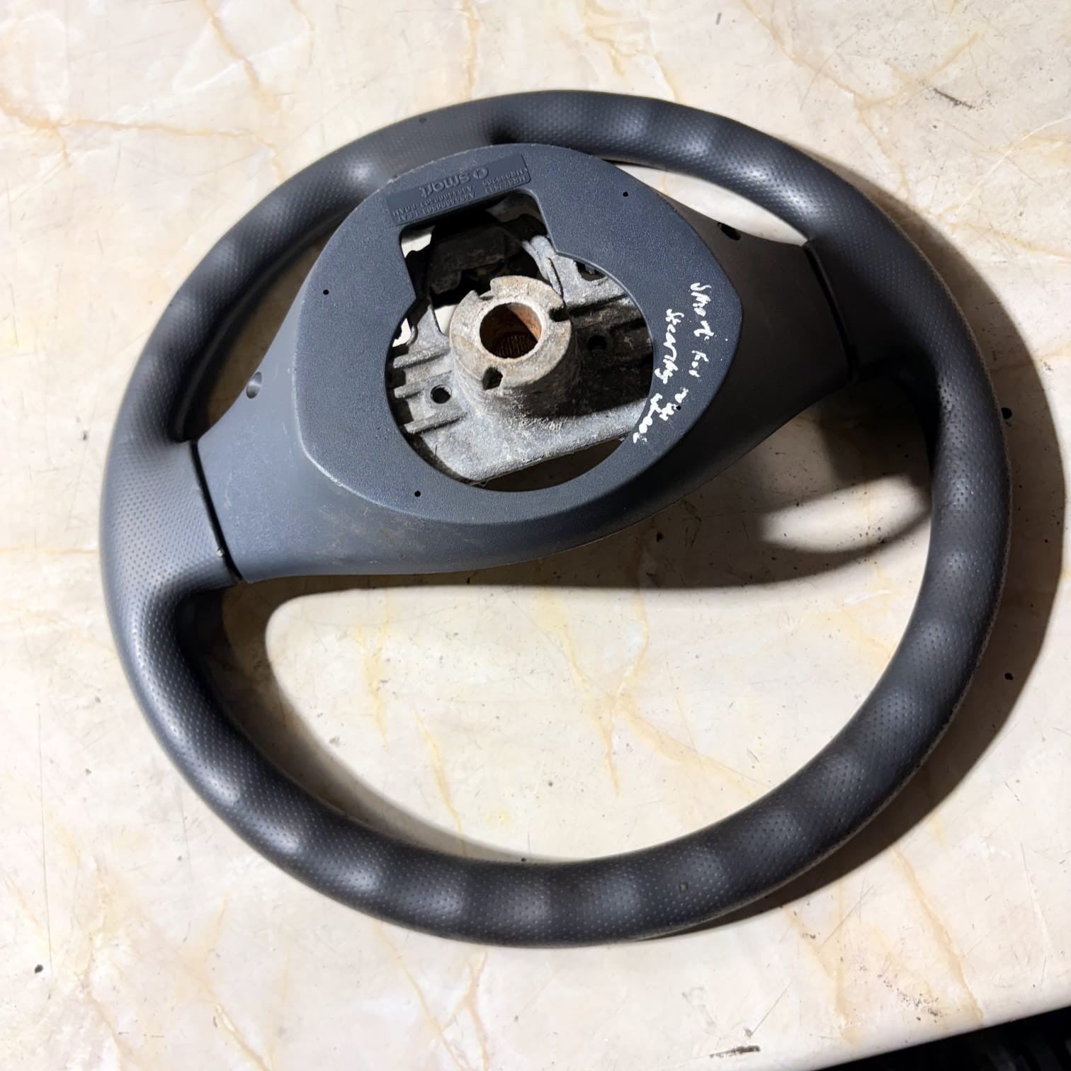 Mitsubishi Colt Z2 Z3 & Smart Forfour Steering Wheel MR977533 6027645D