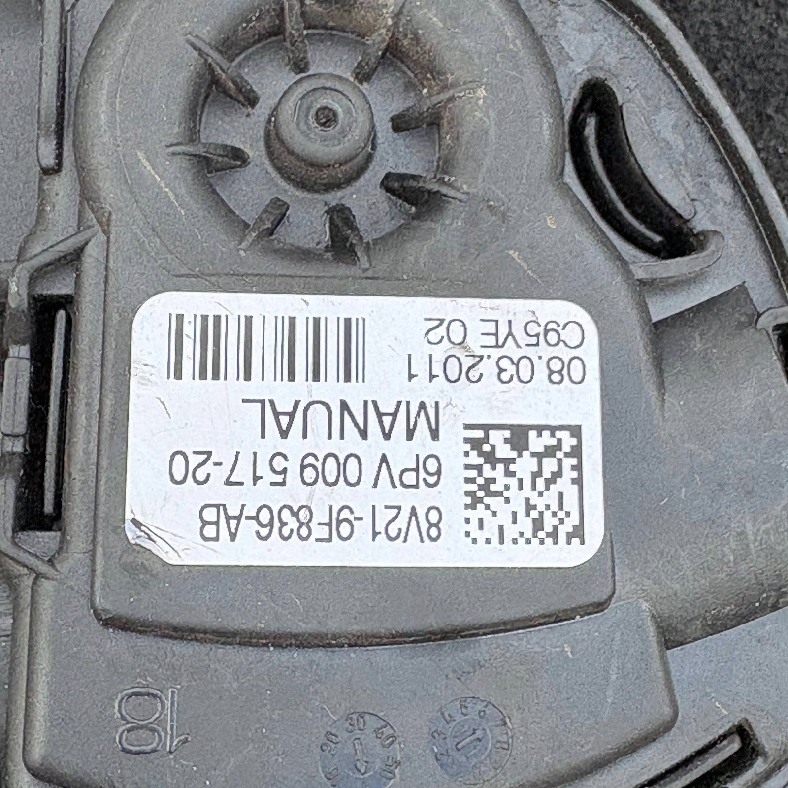 2011 FORD FIESTA ACCELERATOR THROTTLE PEDAL 8V21-9F836-AB