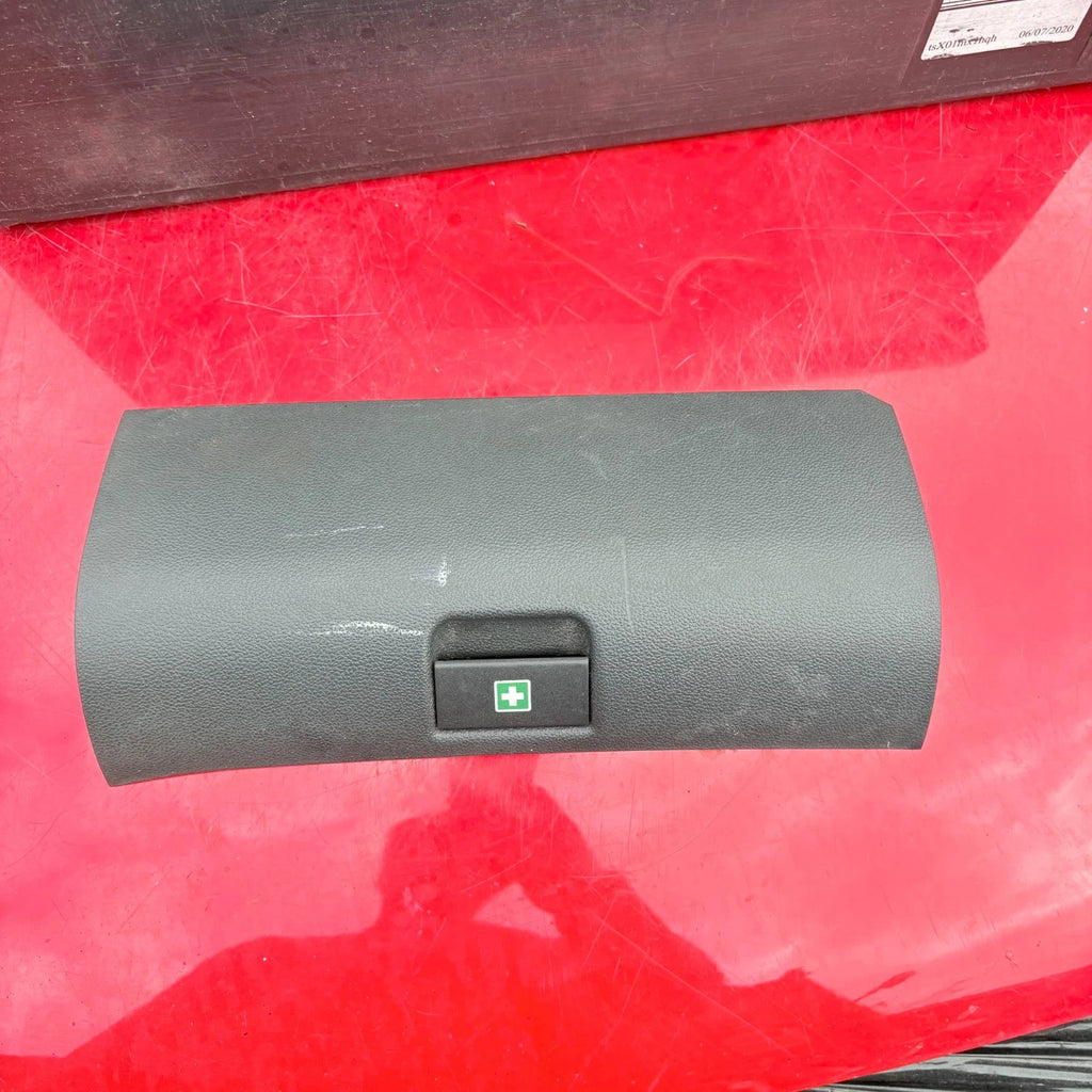 A2119185336 Mercedes Benz W211 Plastic Trim Cover Bracket 2002-2009