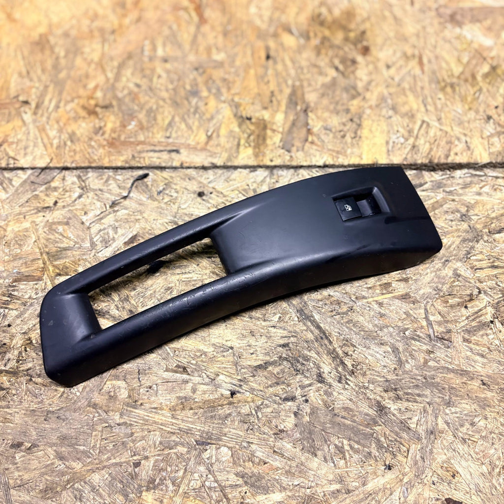 Vauxhall Opel Meriva B 2010-2017 Window Switch Door Pull Trim LH 13266044