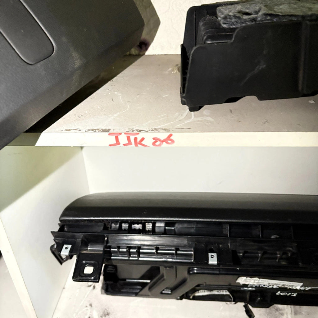Kia Ceed 2012-2018 Boot Trim Support Bracket Luggage Compartment