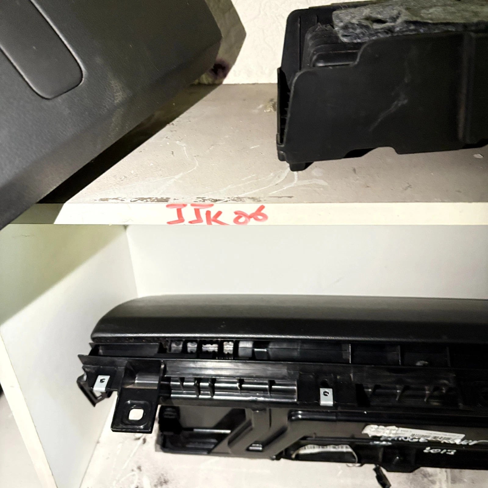 Kia Ceed 2012-2018 Boot Trim Support Bracket Luggage Compartment