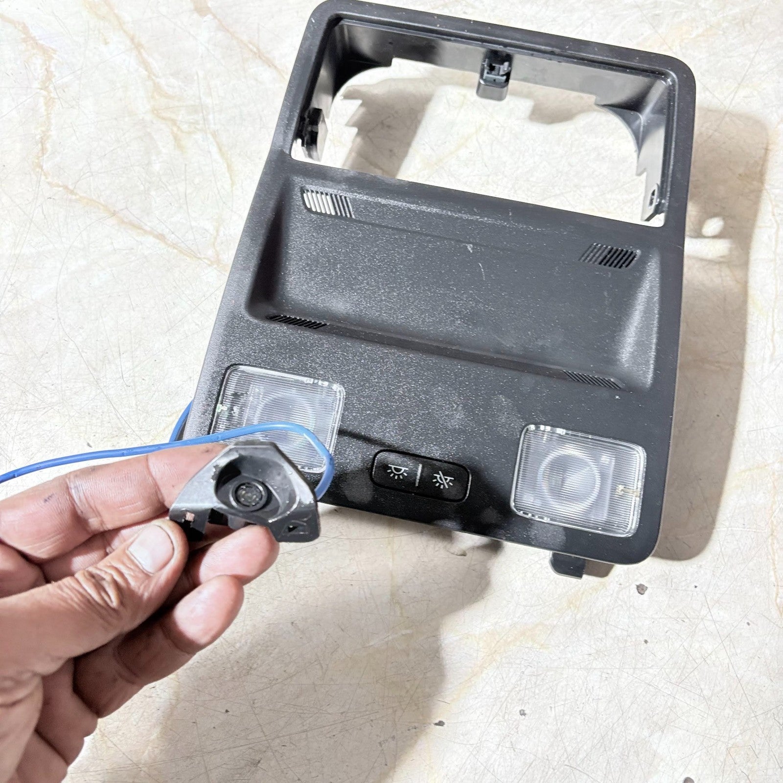 2017–2019 Ford Fiesta Interior Reading Light & Alarm Sensor DS7T‑15K609‑CB