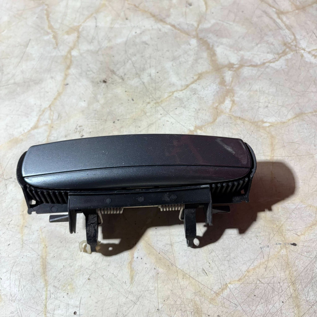 2012 SEAT EXEO FRONT PASSANGER LEFT SIDE DOOR HANDLE