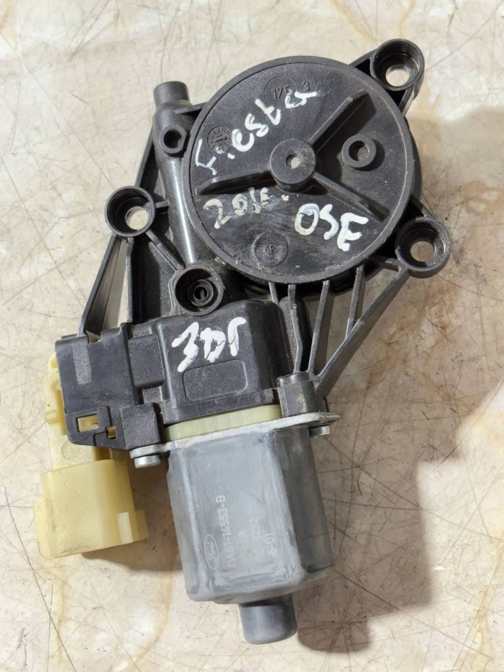 Ford Fiesta Mk7 3-Door 2008-2017 Driver Side OSF Window Regulator Motor 8A611455