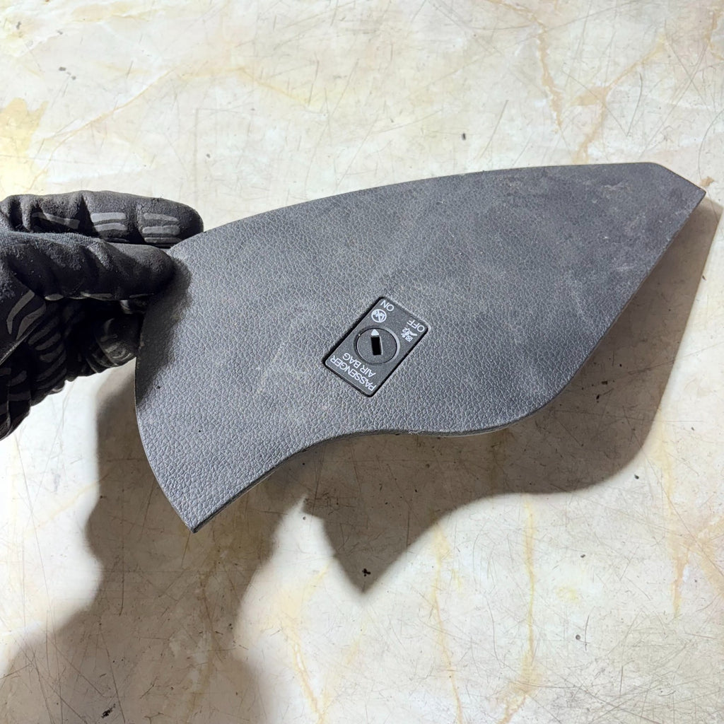 VOLKSWAGEN GOLF MK7 2013 DASHBOARD END COVER TRIM PANEL 5G2858217A