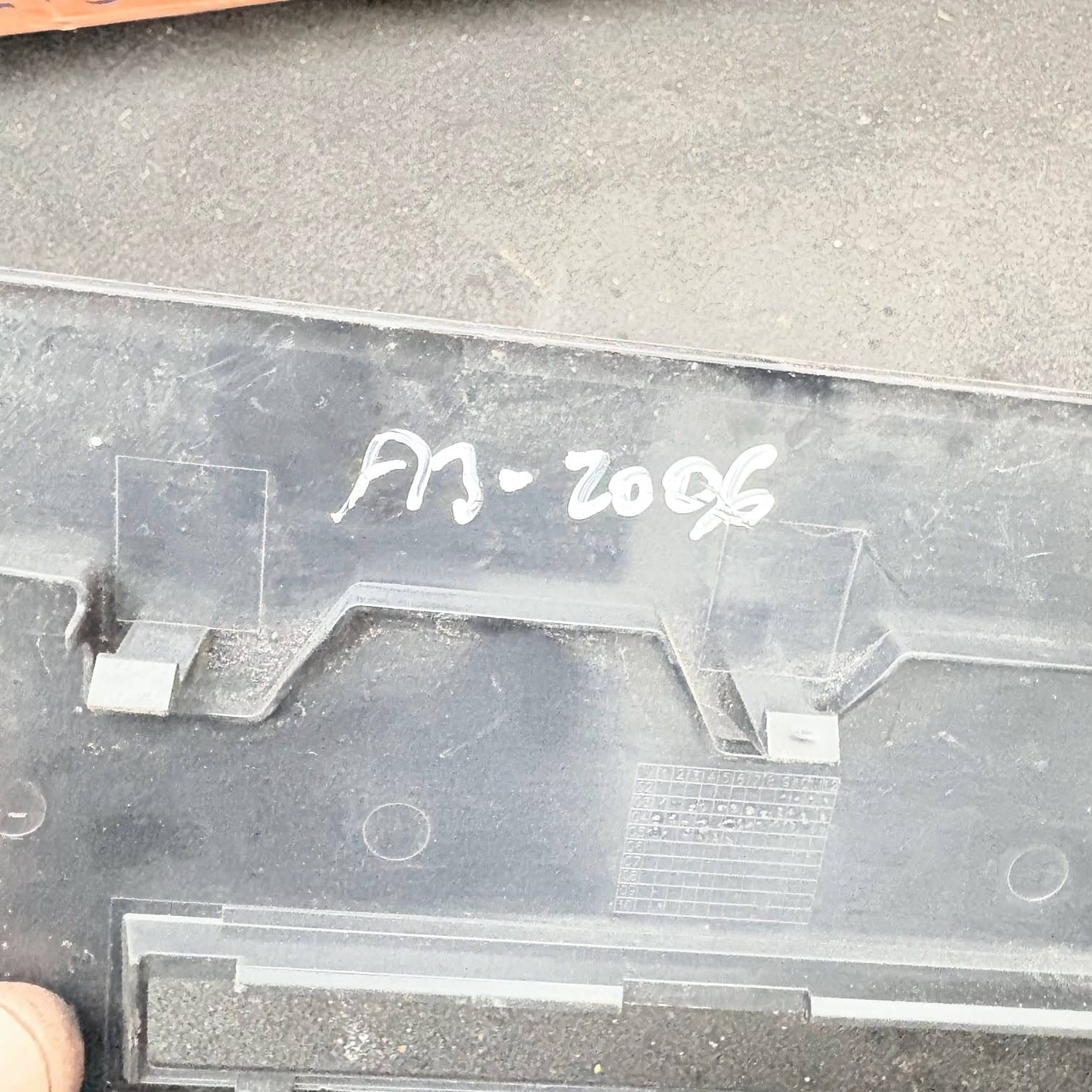Audi A3 8P/8PA Dashboard Centre Console Lower Bezel Trim 8P0864138D 2004-2008