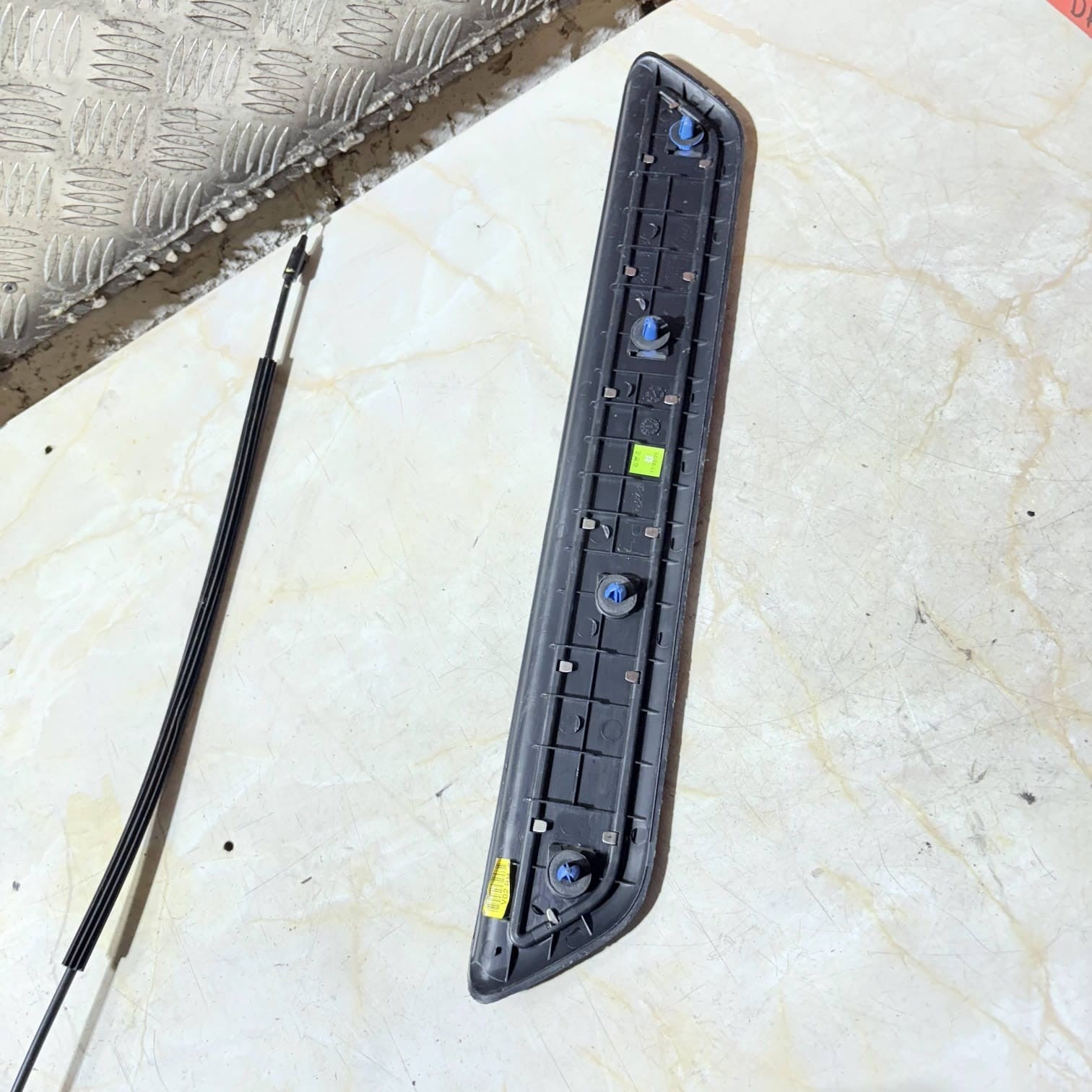 HYUNDAI I40 DOOR SILL STEP COVER TRIM DRIVER FRONT SIDE 2017 85873-3Z100