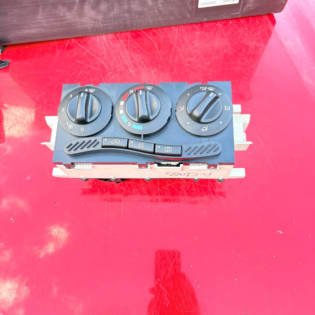 1688300485 Mercedes Benz A Class Climate Temperature Switch Panel