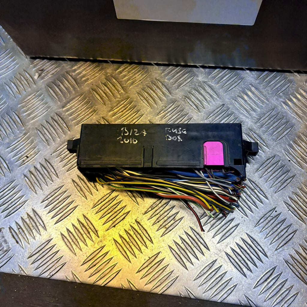 SKODA FABIA VRS 1.4TSI CAVE 2011 FUSE BOX 5J0937615C 2016