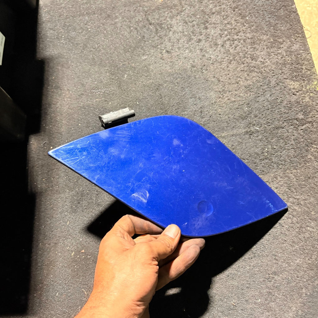 BM51-A405A02-AC FORD FOCUS FUEL FLAP BLUE 2015