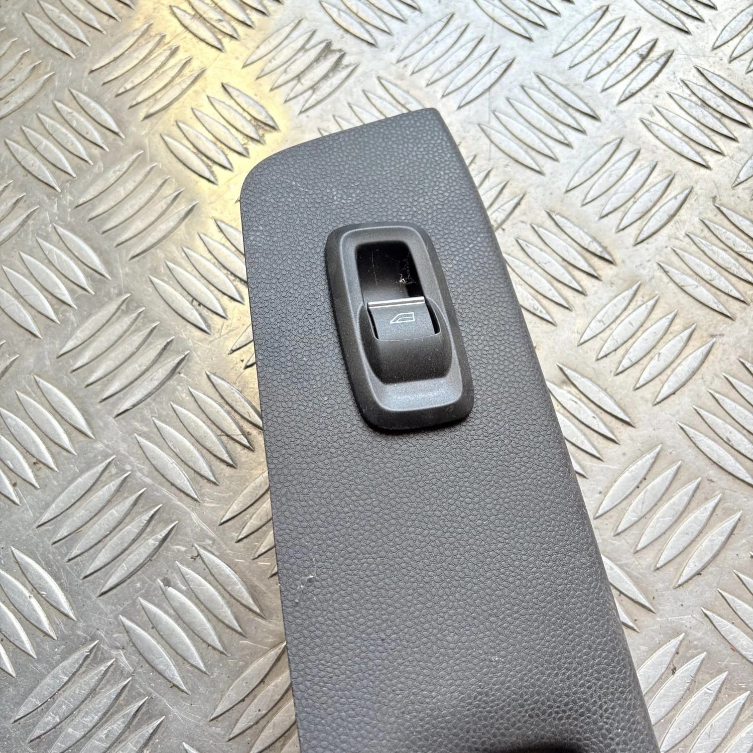 Front window control panel GN15A26690DC for FORD ECOSPORT (92677) NSF