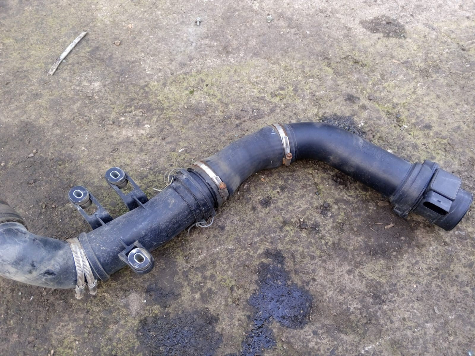 MERCEDES CLK THROTTLE BODY TOP INTAKE PIPE WITH SENSOR A 111 141 11 04 03/20