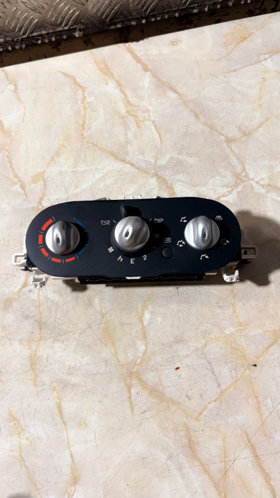 Renault Twingo heater control unit 2008 69837342 Climate Control
