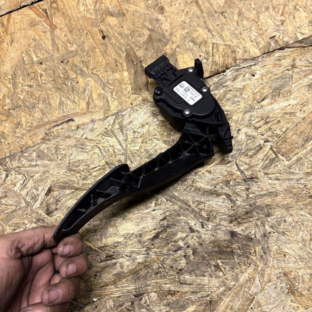 Vauxhall Insignia Mk1 2008-2017 Accelerator/Throttle Pedal 13237356 RHD