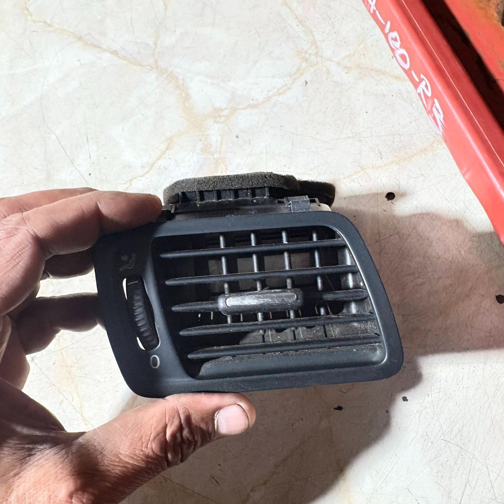 VW Volkswagen Passat B6 2005-2010 Right Dash Air Vent Grille 3C2 3C5