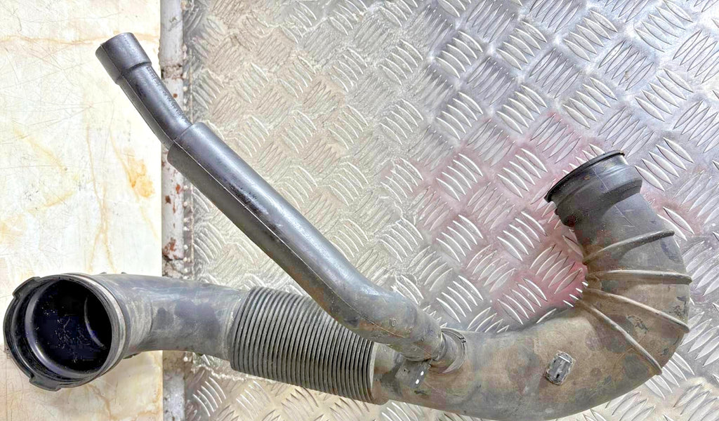 Mercedes Sprinter W906 2009-2018 2.1/2.2 CDI Air Intake Pipe A9065281724
