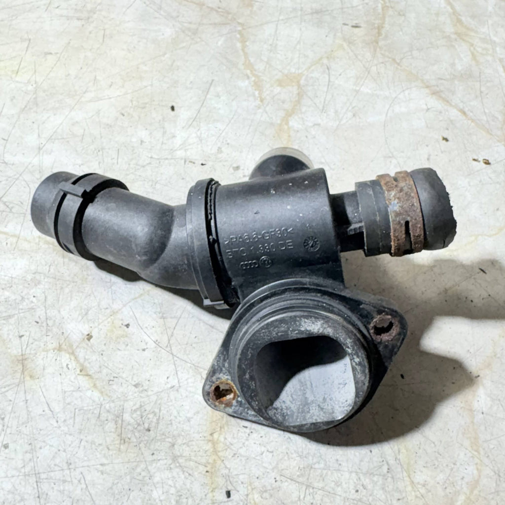 VW PASSAT B5 3B3 Thermostate Frame BTO1330DE 1.98 Petrol 110kw