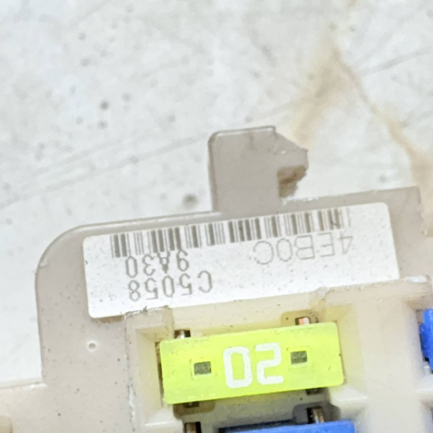 NISSAN QASHQAI J11 2019 1.5 DCI FUSE RELAY BOX 4EB0C