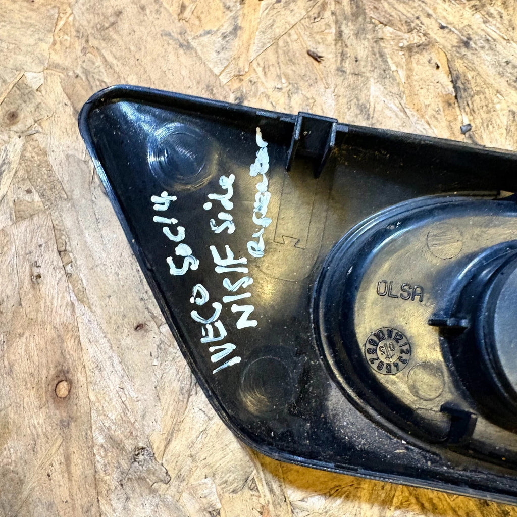 IVECO 50C14 FENDER SMALL INDICATOR FRONT LEFT 500322578