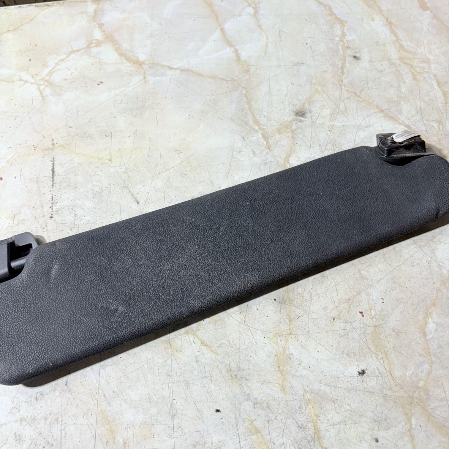 2003 VOLKSWAGEN GOLF Mk6 (5K) Sunvisor PASSENGER FRONT