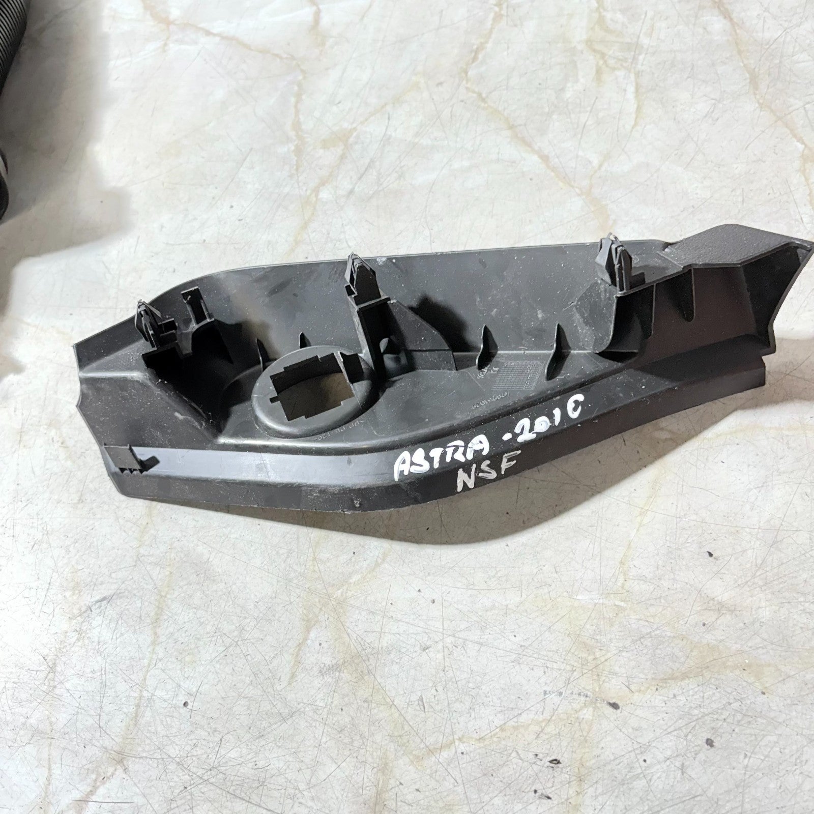 Vauxhall Astra Dashboard End Trim Front Left 2004–2013 – Part 498951029