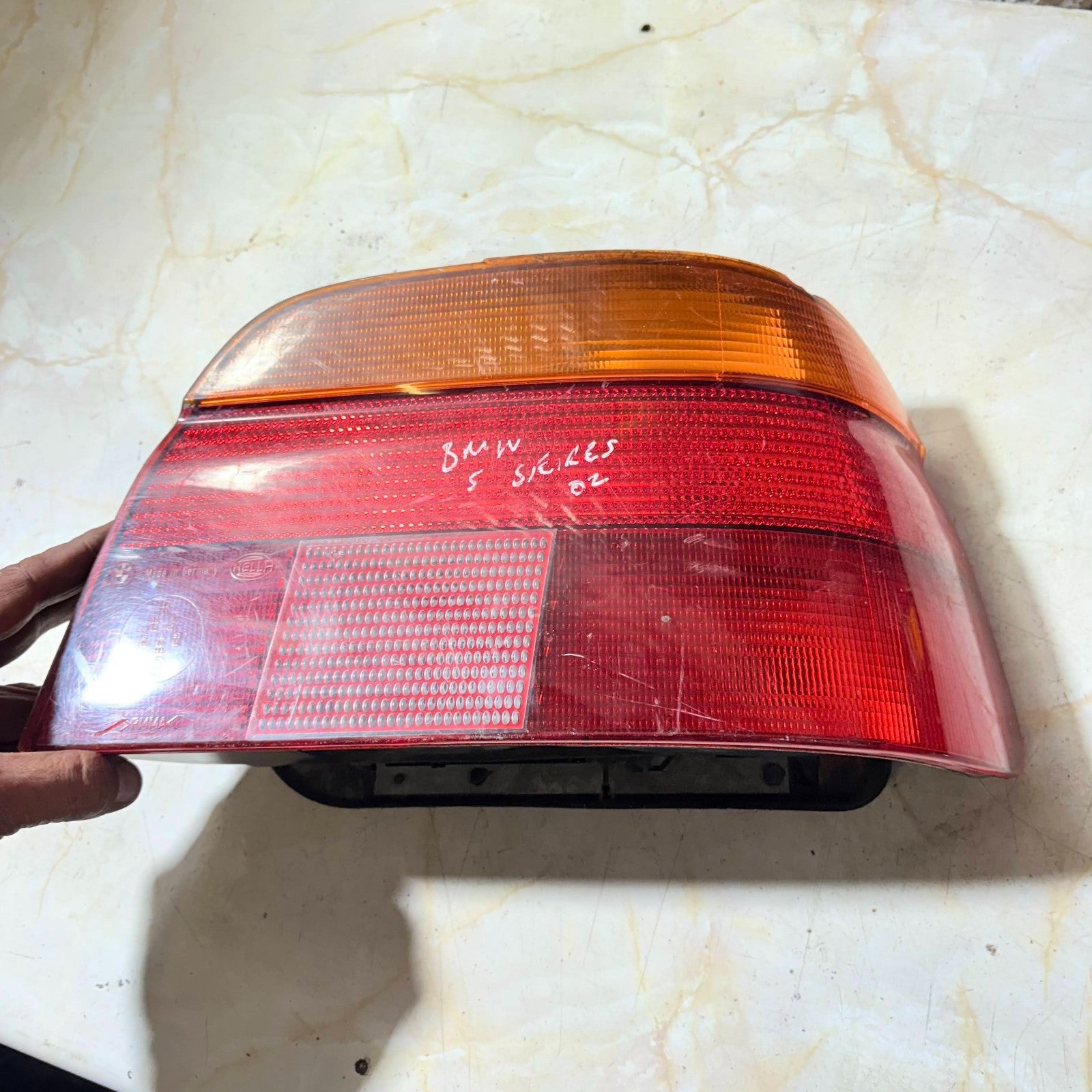 1998-2000 BMW 5 SERIES REAR TAILLIGHT LAMP
