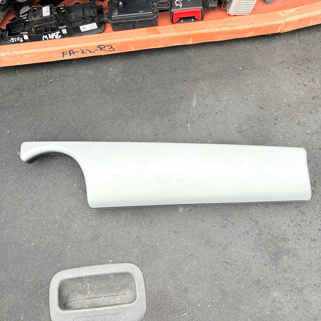 Mini cooper R56 R55 R57 R58 R59 dash compartment n/s passenger side trim 2002