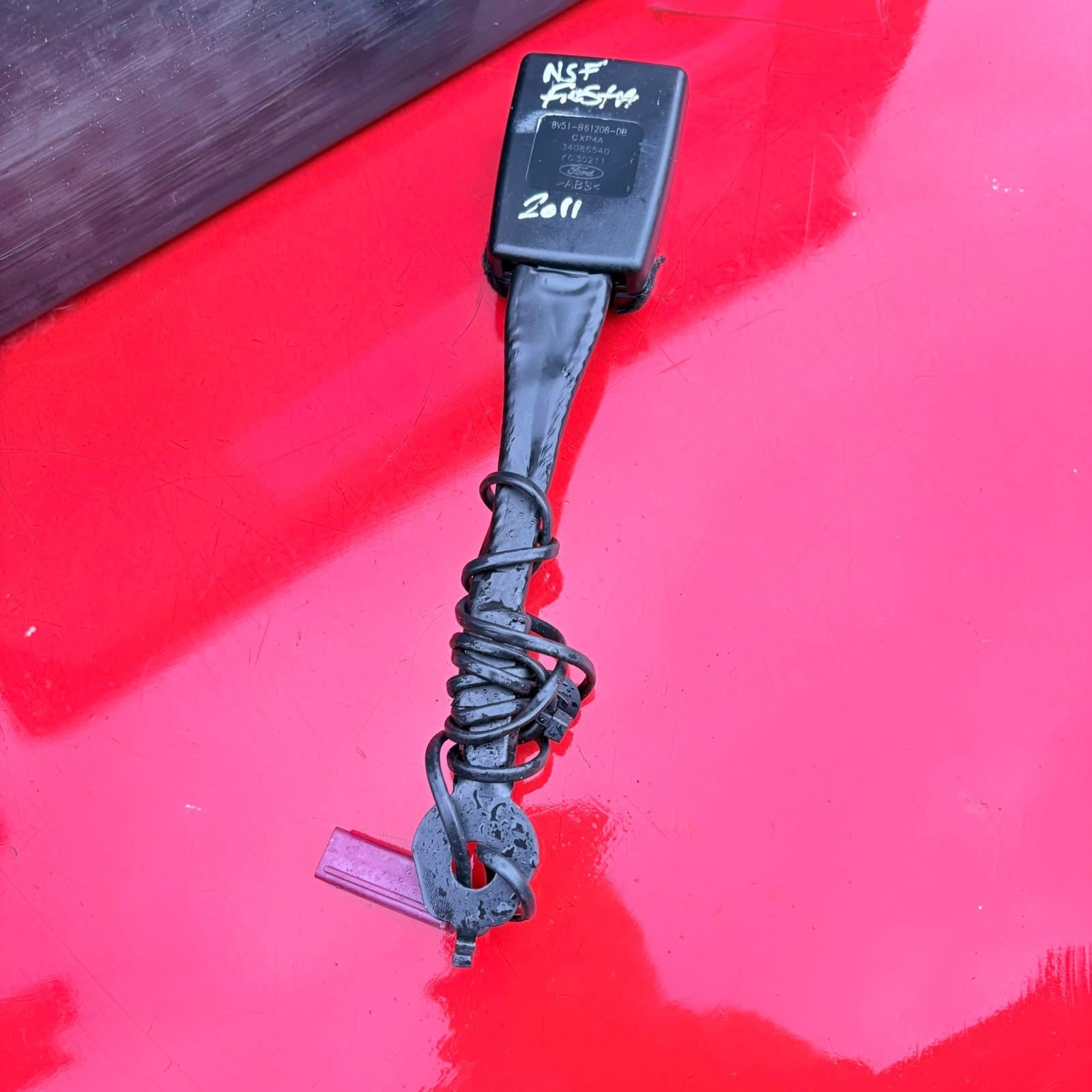 FORD FIESTA MK7 2008-2017 FRONT LEFT PASSENGER SEATBELT BUCKLE STALK 34086540