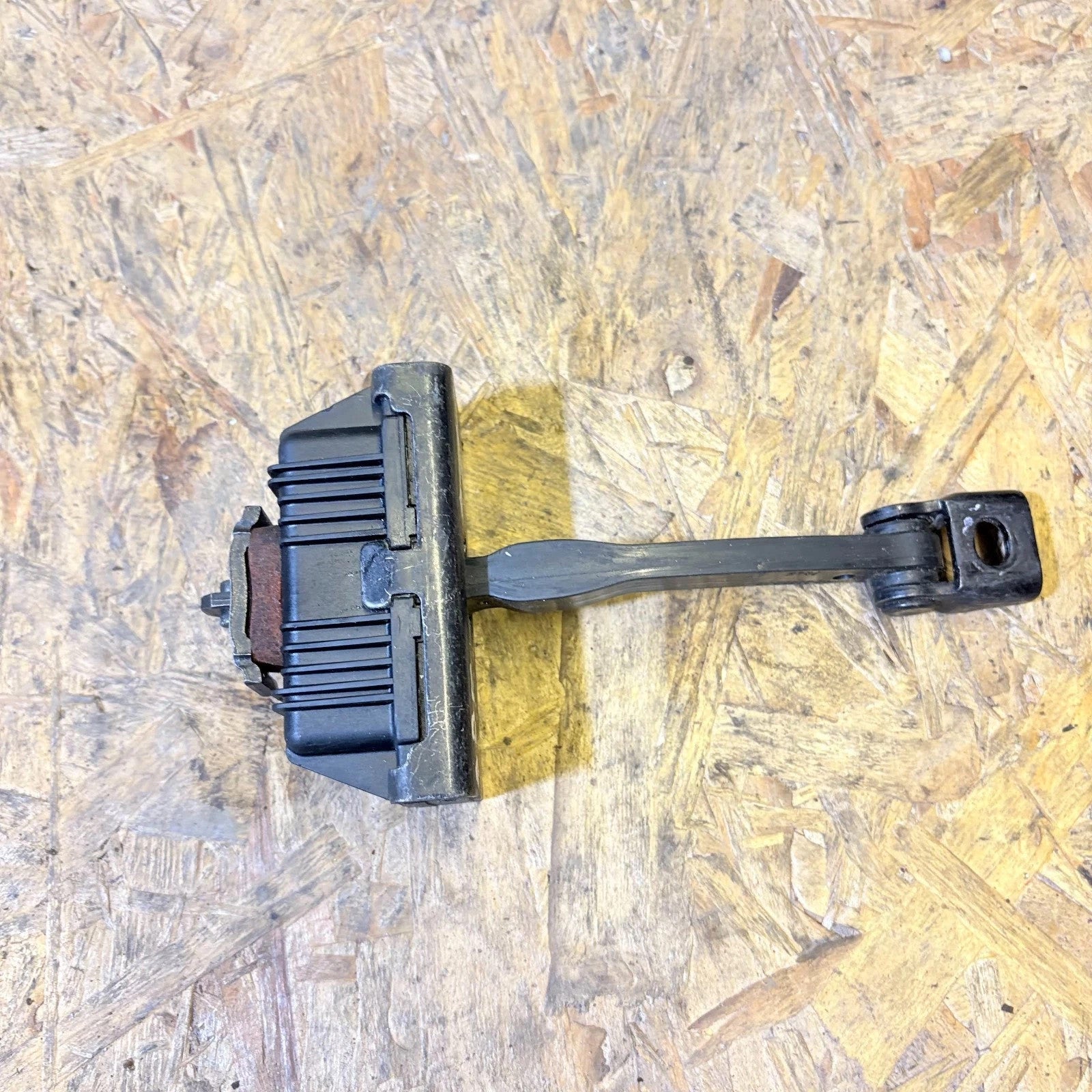 Land Rover Range Rover L322 2002-2012 Front Right Door Check Strap Stop 5DR