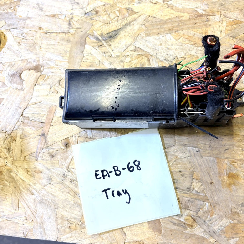 VW Polo 15-17 Skoda Fabia 14-21 Rapid 12-19 Fuse Box Holder 6C0937615A